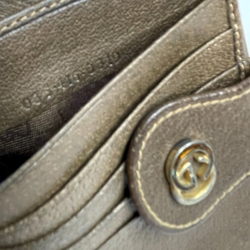 Gucci Vintage Monogrammed Leather Wallet - Picture 3 of 11